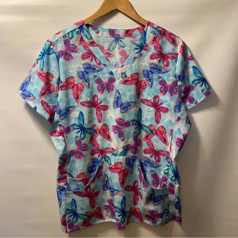 Sz L- NWOT Colorful Butterfly Print Scrub Top